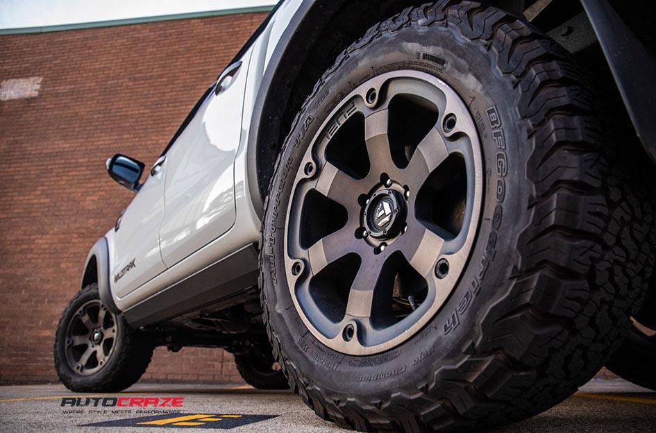 FORD RANGER BEAST BLACK MACHINED WITH DARK TINT